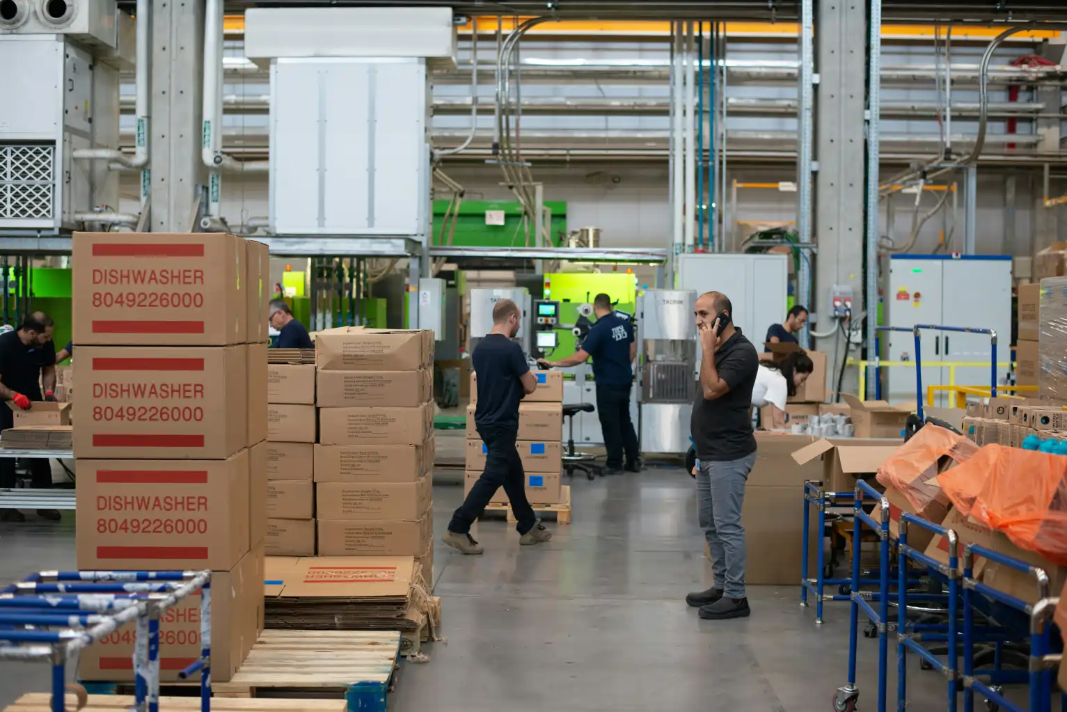 Manufacturing material handling solutions